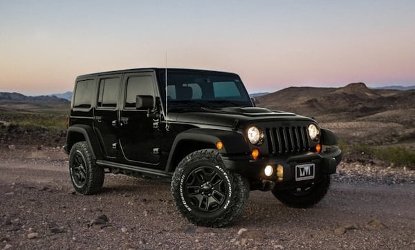 Quelles astuces pour réduire la consommation de carburant d'un SUV comme la Jeep Wrangler?